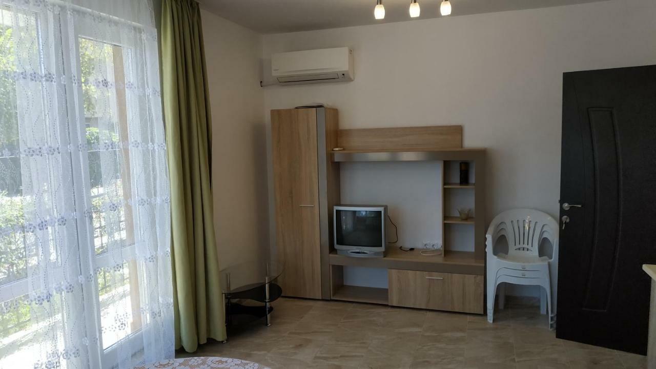 Ferienwohnung Complex Argo Rawda Exterior foto